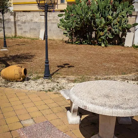 Bed & Breakfast Affittacamere Giardino Delle Zie-vicino Ospedale Cardinale Panico Tricase