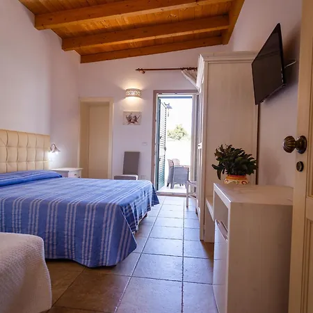 Bed & Breakfast Affittacamere Giardino Delle Zie-vicino Ospedale Cardinale Panico
